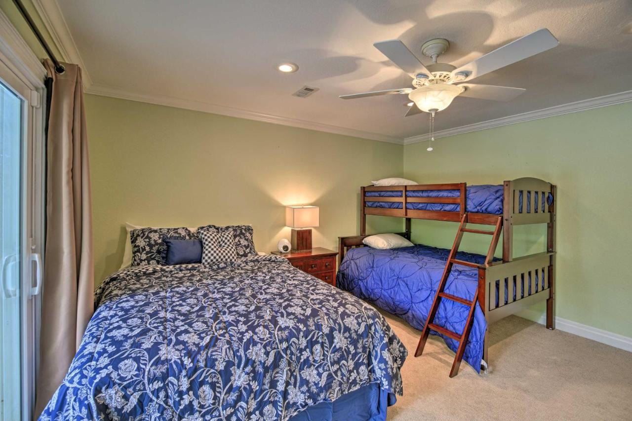 Inviting Family Abode With Dock On Norris Lake! Caryville Exteriör bild